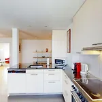 3br Flat Near Bellevue! - Sf6 Zurich